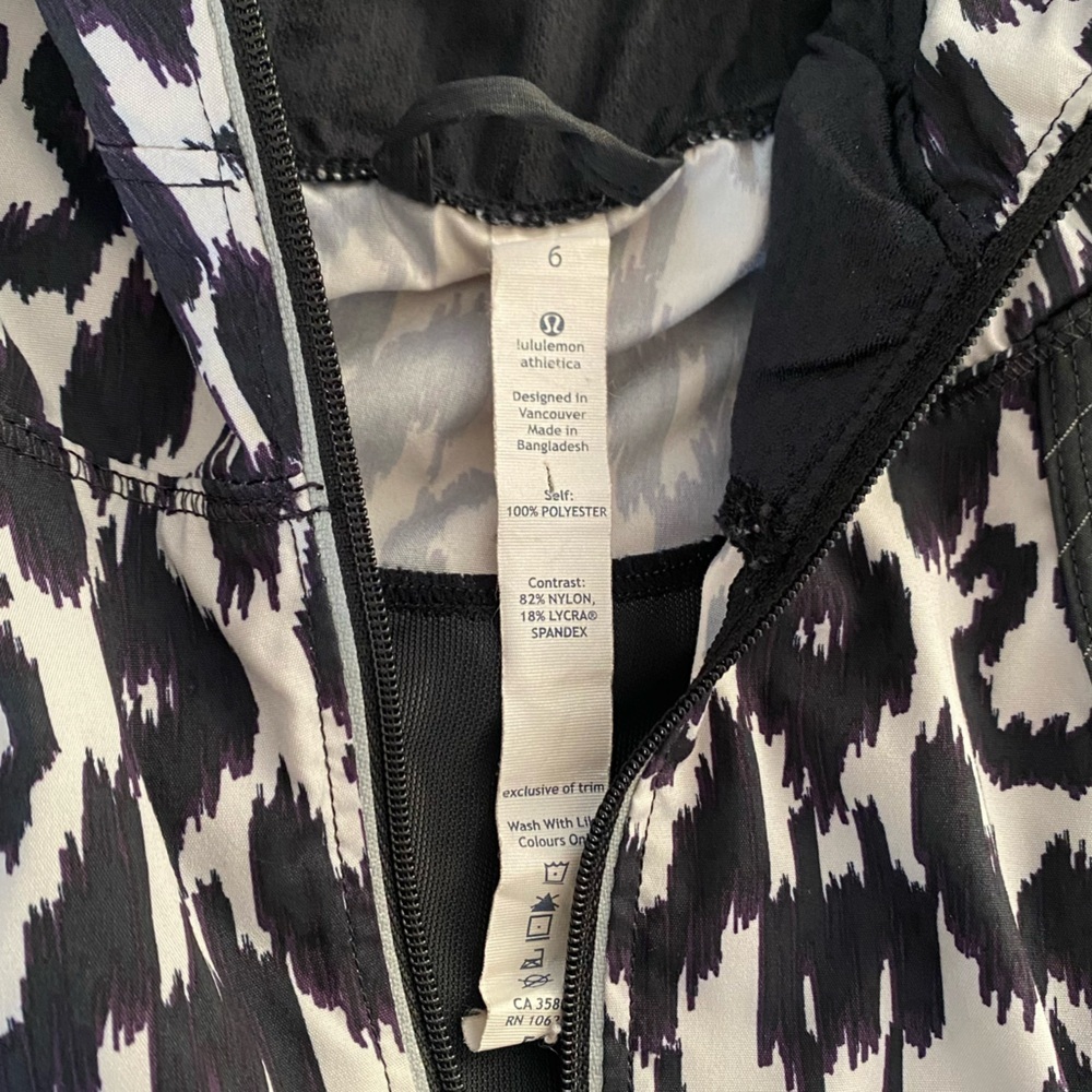 lululemon athletica Black and White Patterned Hoodie Jacket - Picture 11 of 13